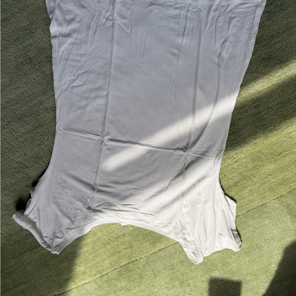 White t shirt